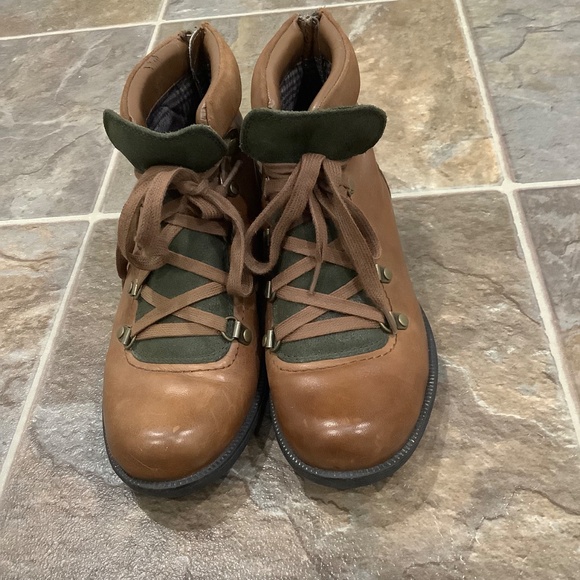 Rockport Cobb Hill Leather Hiking Boots - Picture 10 of 12